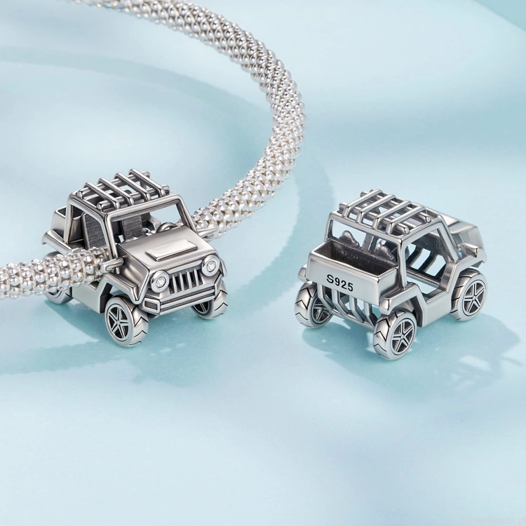 charms-w-ksztalcie-jeepa.jpg