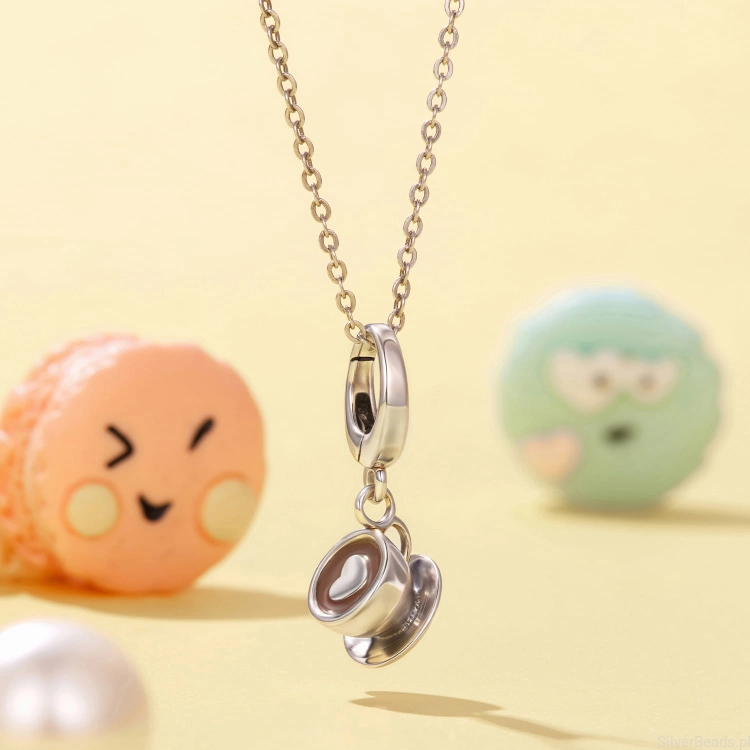 charms-filizanka-na-bransoletke.jpg