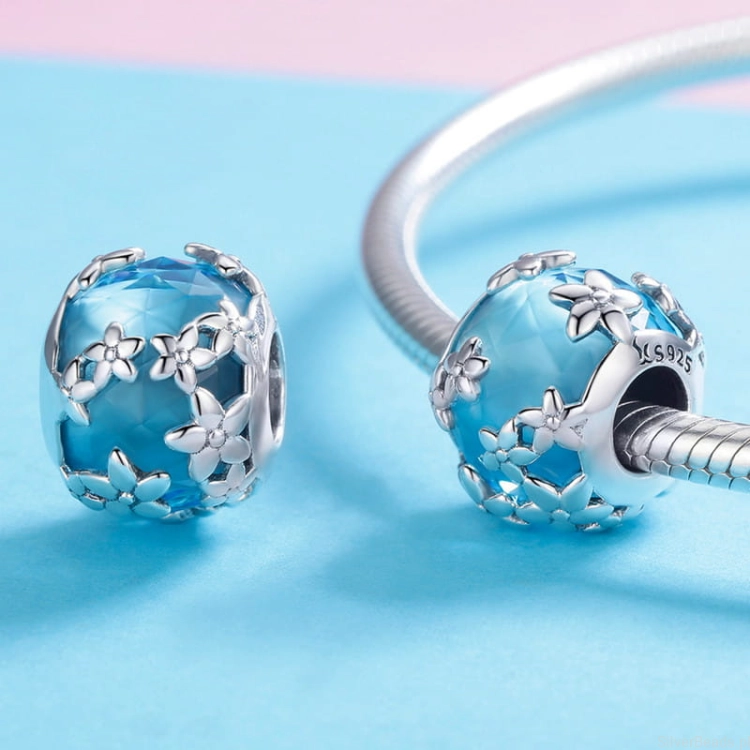 kwiatki charms niebieski g037.jpg