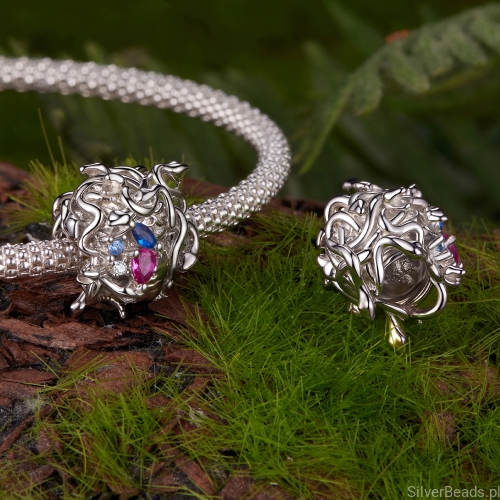 charms-z-wezami-i-kolorowymi-kamieniami