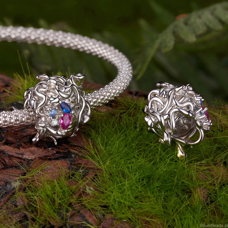 charms-z-wezami-i-kolorowymi-kamieniami