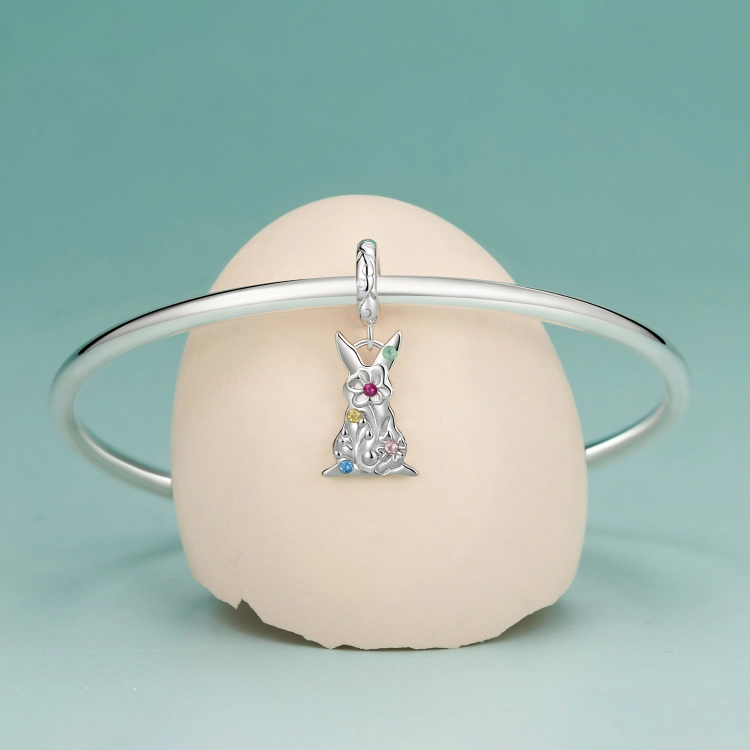 charms-uroczy-kroliczek-z-kwiatami.jpg