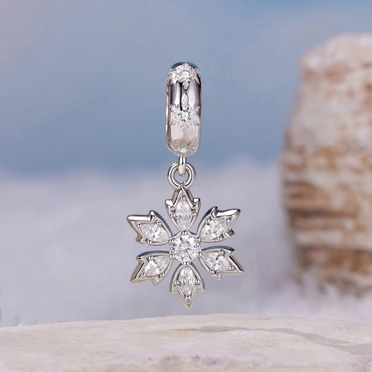 charms-srebro-sniezynka-elegancka.jpg