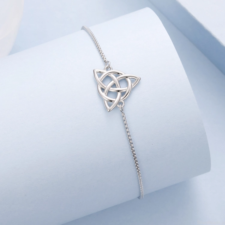 bransoletka-triquetra-srebro925-delikatna.jpg