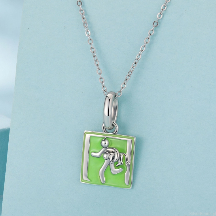 charms-kot-zielone-tlo-bizuteria-damska.jpg