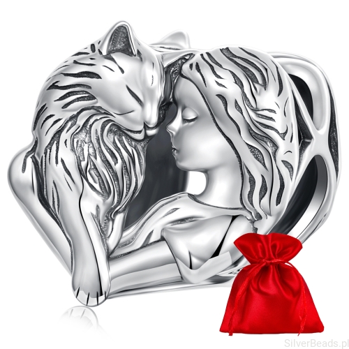 charms-kot-symbol-intuicji.jpg
