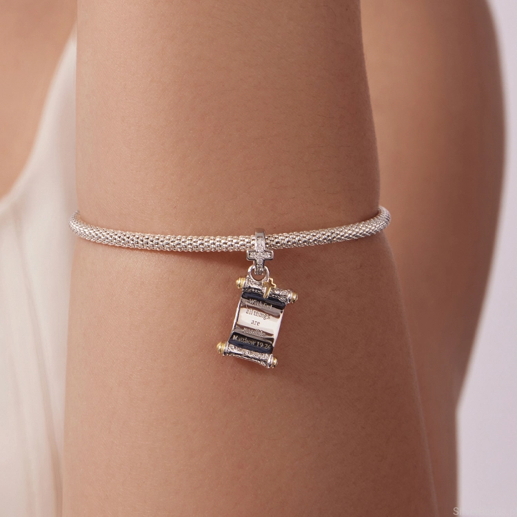 prezent-dla-osoby-wierzacej-charms.jpg