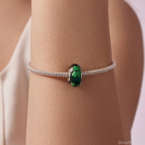 szklany-charms-z-koniczyna.jpg