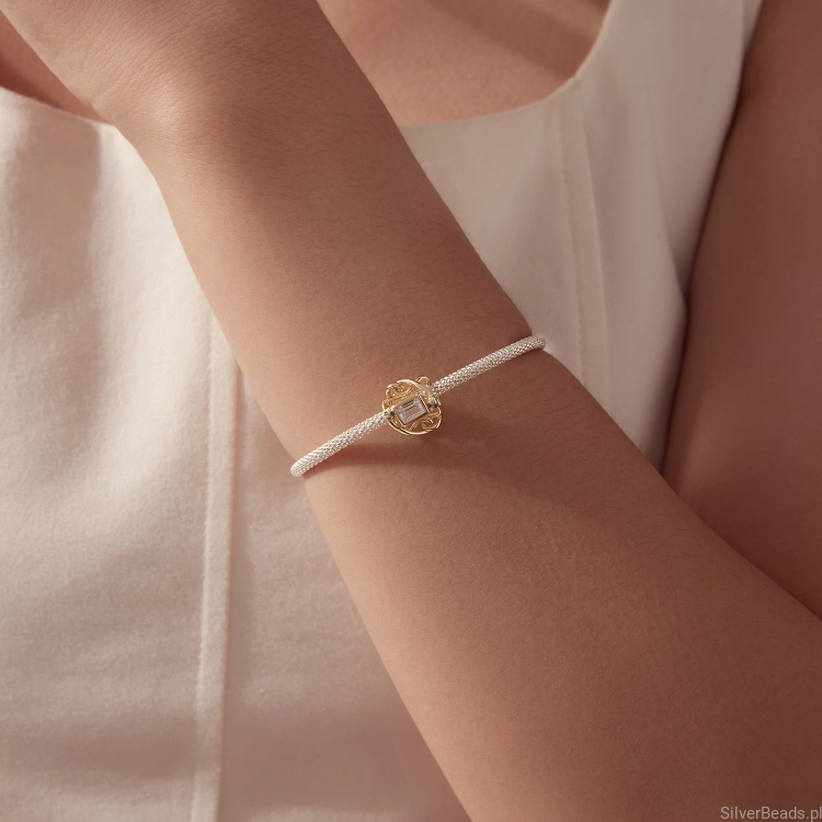 elegancki-charms-z-wezami.jpg