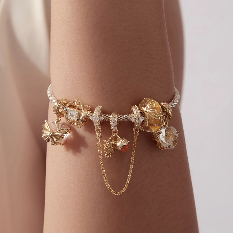 elegancki-charms-zloty-motyl.jpg