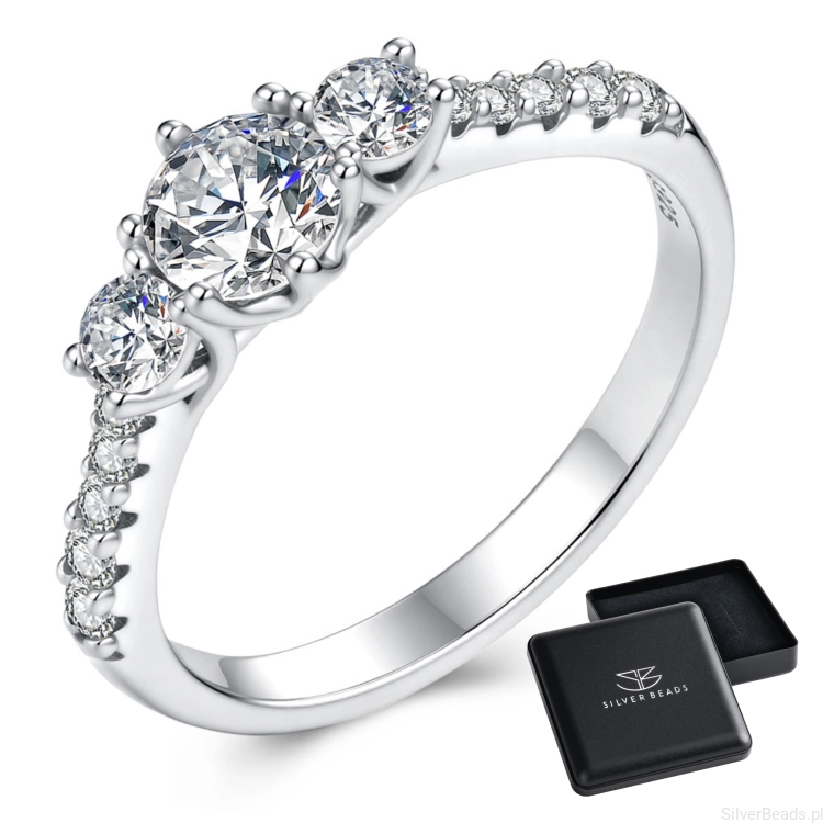 srebrny-pierscionek-trilogy-moissanit.jpg