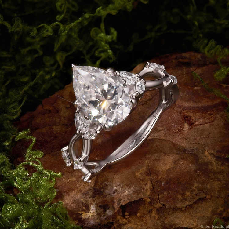 pierscionek-pear-cut-moissanit-3ct.jpg