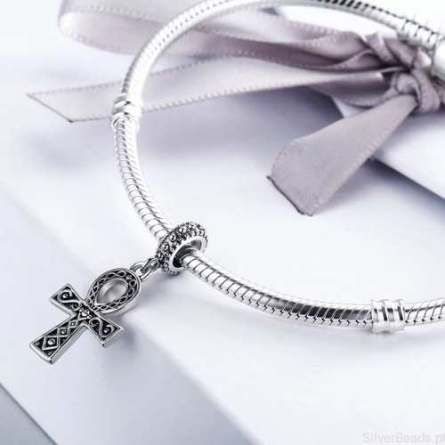 krzyż charms zawieszka d883.jpg